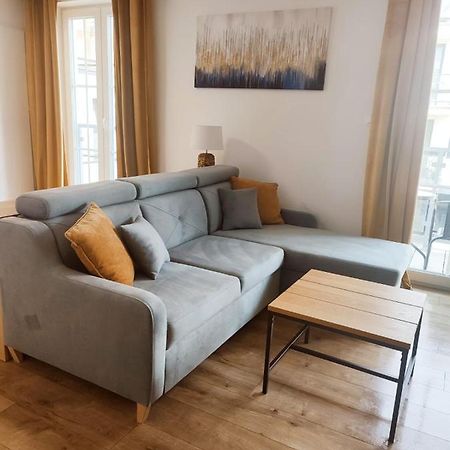 Miodowy Apartament Złotów المظهر الخارجي الصورة