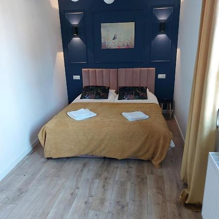 Miodowy Apartament Złotów المظهر الخارجي الصورة