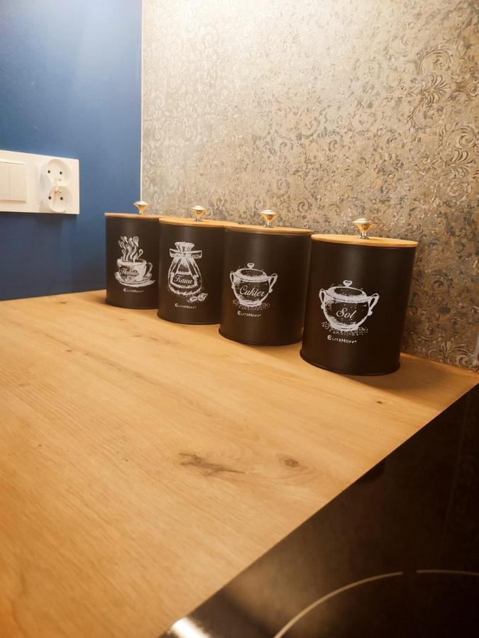 Miodowy Apartament Złotów المظهر الخارجي الصورة